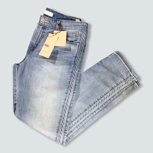 NWT Levi’s Misses Skinny Jeans Side Design 12